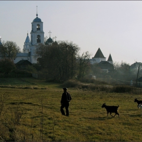 Вечер в маленьком городе.