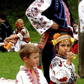Деца от България