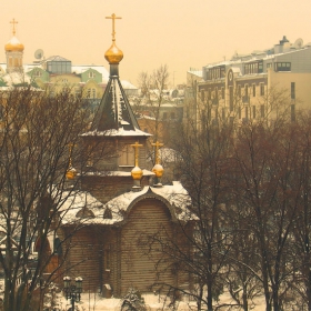 деревянная церковь в Москве.