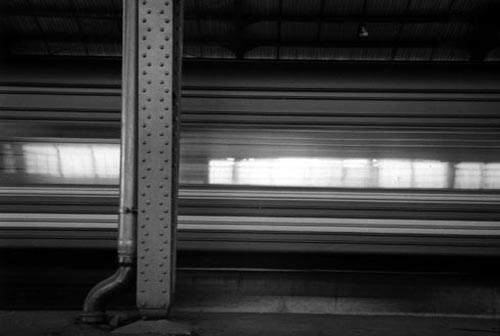 [train]