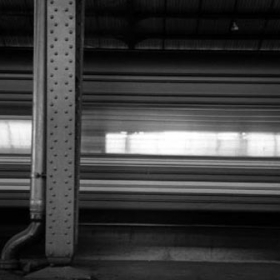 [train]