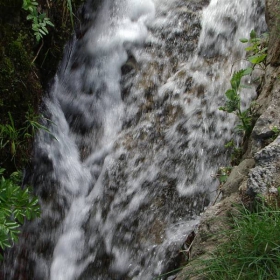 много вода