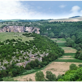 Долината