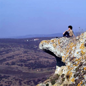 И Галя кацна на скалата, но не полетя...