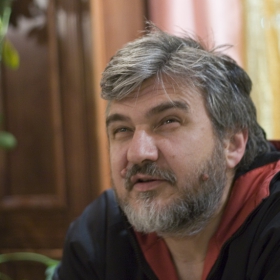 Готин Красив Галантен-GQG