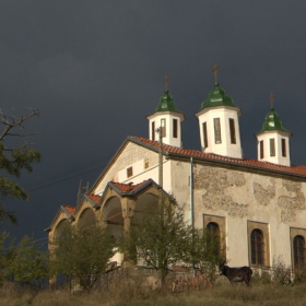 църквата в с. Голеш , софийско