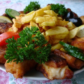 Панирани рибени хапки