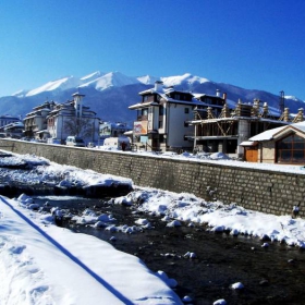 край реката