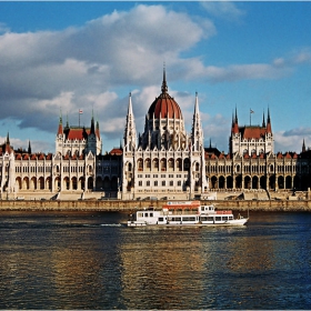 Парламентът в Будапеща