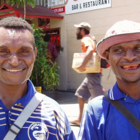 dvama geq ot papua nova gvineq