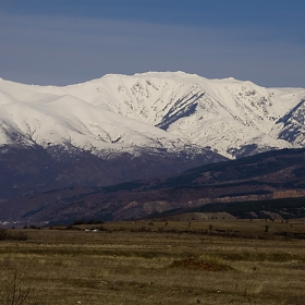 Високи, сини планини
