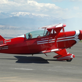 Легендата - двуместният пилотажен самолет Pitts Special S-2B