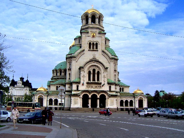Столичния храм 