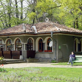 в парка на храм-паметника-Шипка