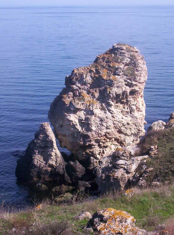 камен бряг