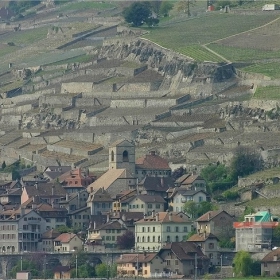 .. Poleta  pqlni s .. Beton ..