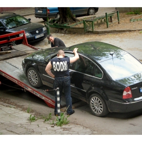 Body Building Car Lifting