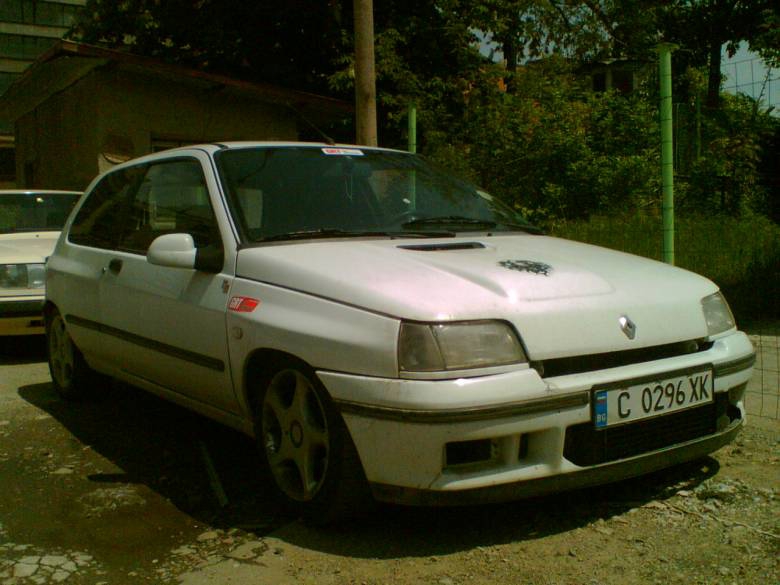 Renault Clio 1.8 16v Turbo