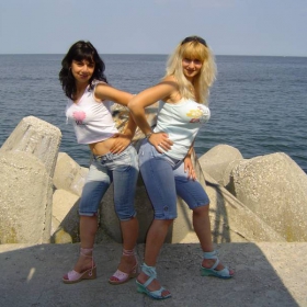 T&M