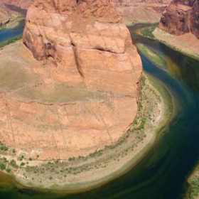 Horseshoe Bend (панорама от 3 снимки)