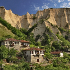 МЕЛНИК