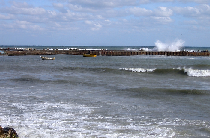 бурно море