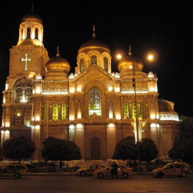 Varna by night-1