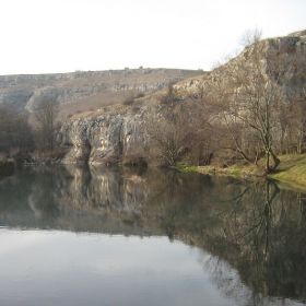 Каньонът на река Златна Панега