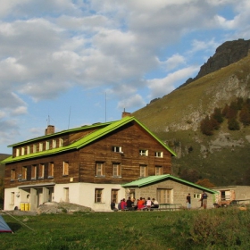 Хижа в планината