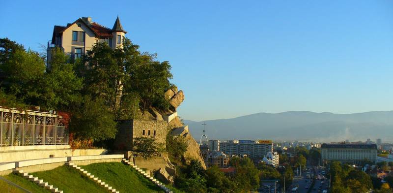 Май беше клиника на втория етаж :)