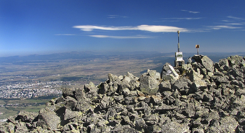 Камен дел
