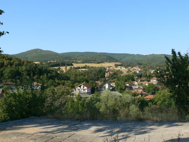 Малко планинско селце