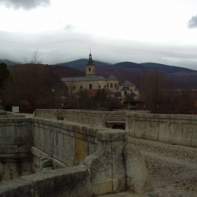 Mostyt na proshkata i cyrkvata na Rascafria España