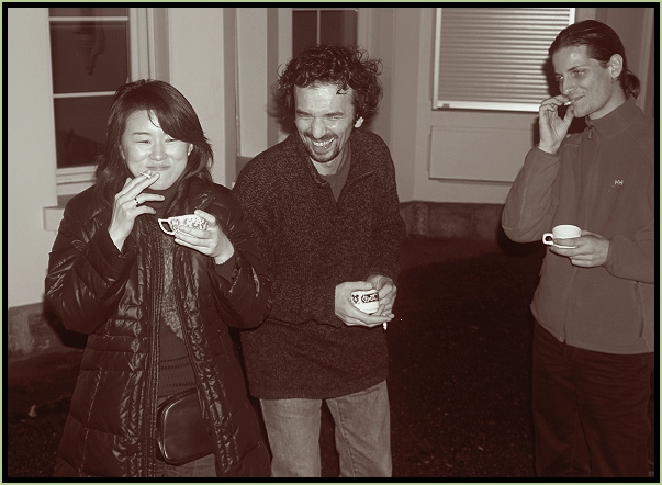 .no..kakvo govorish!? greetings to our Bulgarian friends:from Asami, Bass, Cello,Violino