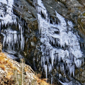 Леден водопад