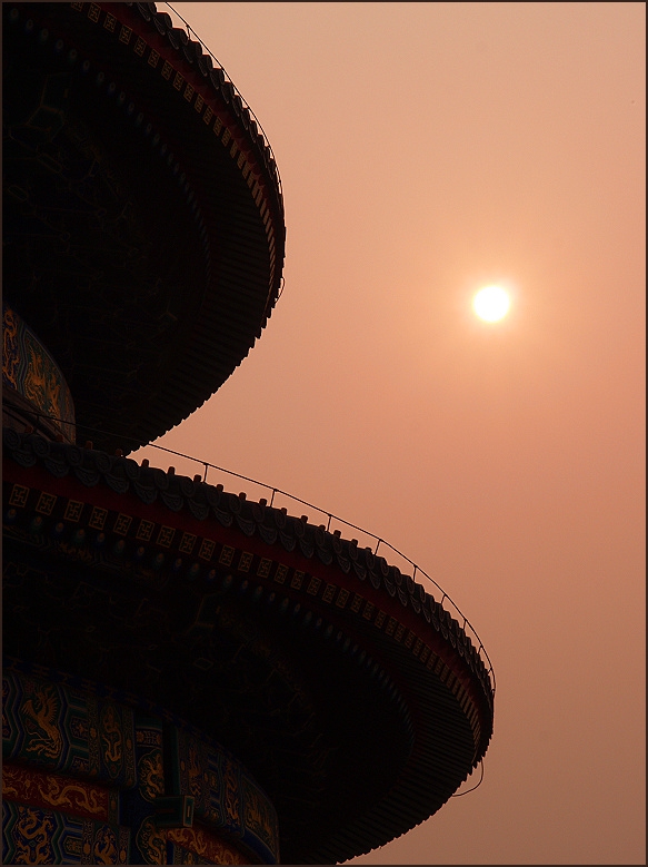 Temple of heaven - in the smoglight 2