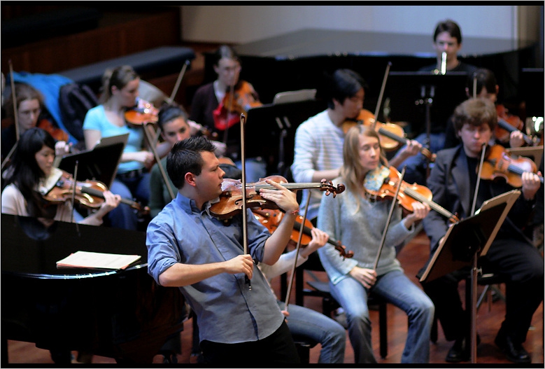 .. Na6iya Kolega - Violino - pri podgotovkata si za finalni izpiti v Conservatoire de Lausanne ..
