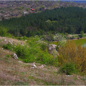 по долината на р.Русенски Лом