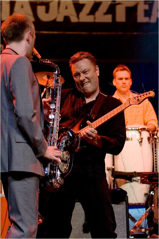 Bruno Mueller (guitar) & Oskar Gudjonsson (sax)