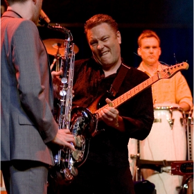 Bruno Mueller (guitar) & Oskar Gudjonsson (sax)
