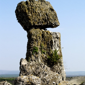 ПАЗИТЕЛ НА ЛЕГЕНДАТА