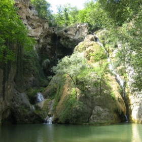 Частица от рая /хотнишкия водопад/