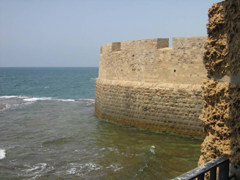 AkkA-Wall