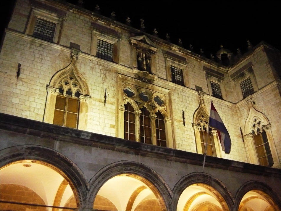 Dubrovnik by night