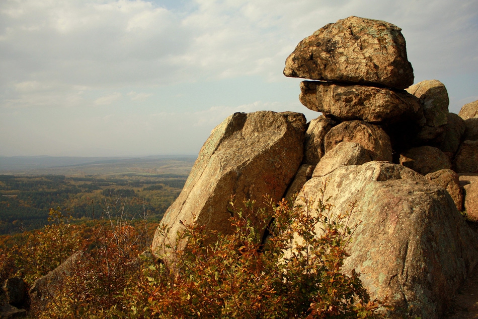 Мегалитът 4