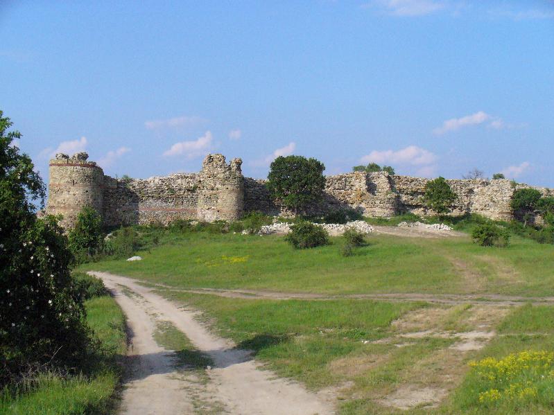 Там където се кръстосват пътищата...