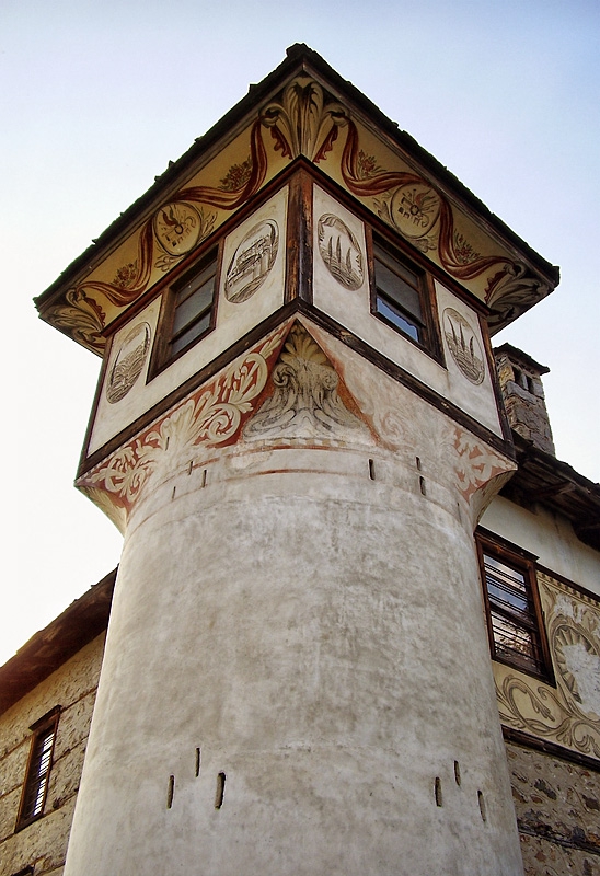 Агушевите конаци (кулата)