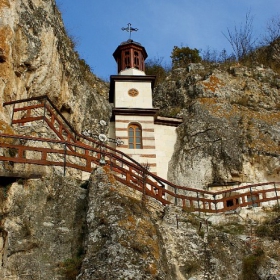 Скален манастир 