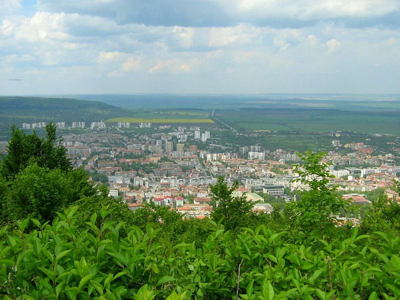 От тука започва България...