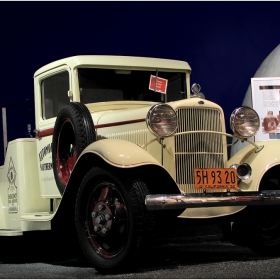 1932 Ford Modeel BB Tow Truck